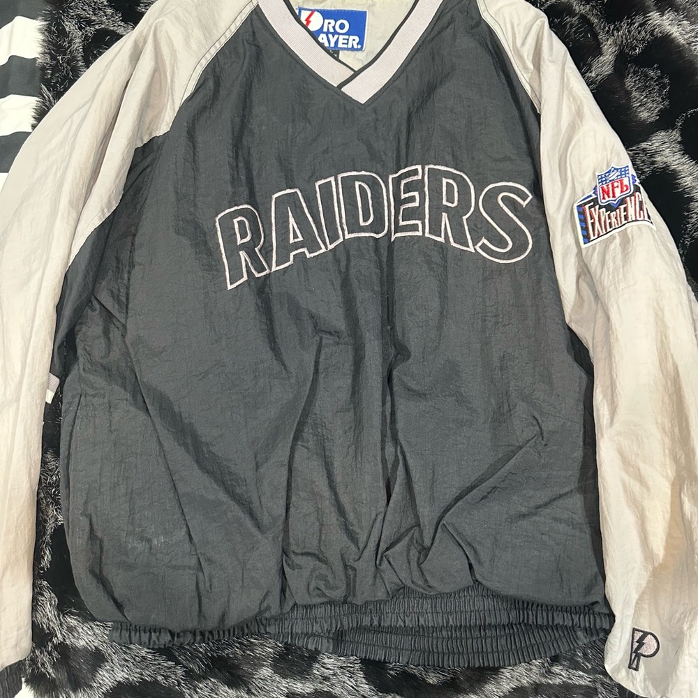 Pro Player Raiders NFL Black and Gray Pullover Vintage